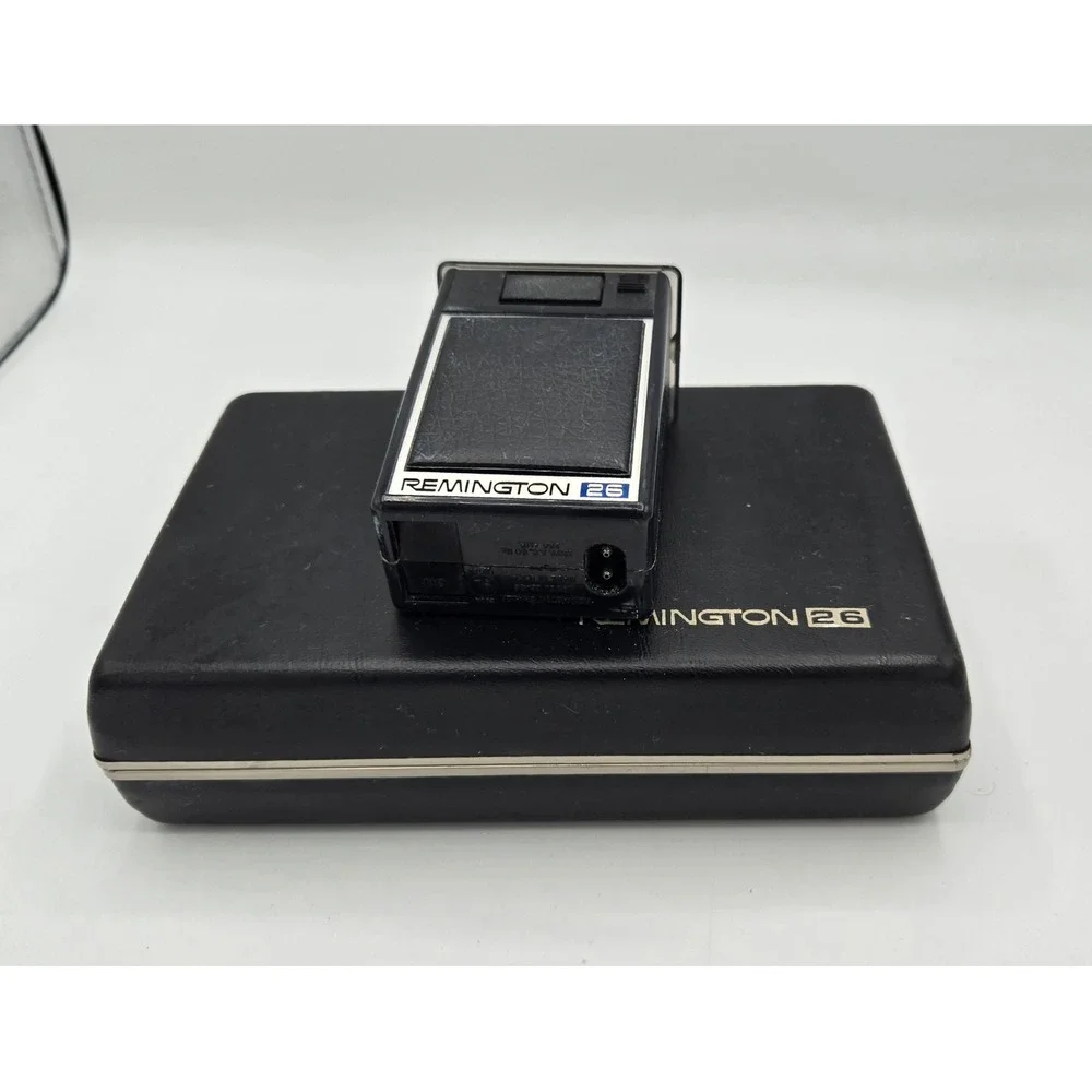 Vintage Remington Lektro Blade 26 Electric Shaver‎ with Travel Case Sperry Rand